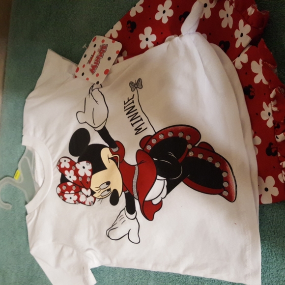 Disney Other - Minnie mouse short &top 24 months